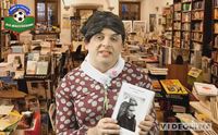 alessandro pili interpreta la scrittrice michela murgia