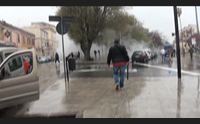 sassari arrivano gli sconvolts in centro guerriglia urbana
