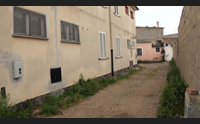 villaspeciosa la denuncia dei residenti della case popolari viviamo nel degrado