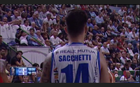dinamo l addio di brian sacchetti abbraccio tutti i tifosi