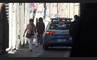 sassari ubriaco ferisce a colpi di pistola il titolare di un circolo