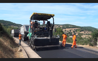 ollolai dice basta alle strade scassate le asfaltiamo noi