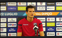 cagliari a peio il nuovo difensore andreolli conquistato dalla societ