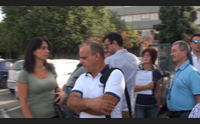 cagliari blitz dei grillini all agenzia delle entrate giustizia fiscale