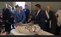 sassari tutto pronto per la faradda ieri i candelieri d oro