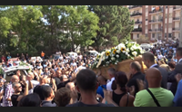 l addio a giovanni e nicola folla ai funerali le moto aprono il corteo