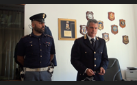 in aumento lo stalking via chat la polizia denunciate subito