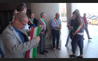 la rivolta dei 29 sindaci contro abbanoa subito la legge regionale