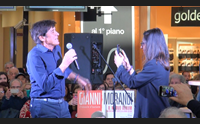 sestu l abbraccio a gianni morandi show per il firma copie
