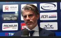 cagliari juve l arbitro nella bufera perch non ha guardato la var