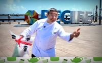 pierpaolo argiolu nella piazza sul mare di recife in brasile