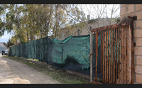 sassari sgombero migranti dall ex azienda scarpa tensione e proteste