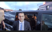 di maio a sassari e olbia il candidato premier m5s chiude la due giorni nell isola