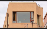 mistero a olbia donna precipita da un palazzo omicidio o suicidio