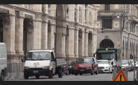 cagliari tribune e transenne aspettando il passaggio di sant efisio