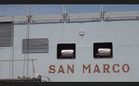 la nave san marco approda al molo ichnusa di cagliari