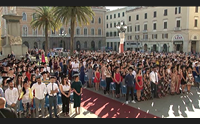 sassari l universit festeggia gli studenti con le lauree in piazza