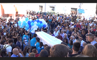 sant andrea frius dolore e lacrime per l ultimo saluto a simone