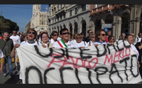 cagliari cittadini in piazza contro i tagli alla sanit pubblica