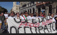 cagliari cittadini in piazza contro i tagli alla sanit pubblica
