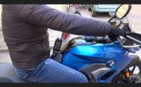 cagliari un giorno da falco con i fantasmi in moto della polizia