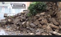 nuoro crolli nel centro storico che si svuota intervenga area
