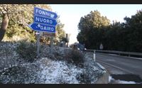 grande freddo la sardegna batte i denti anche oggi neve in ogliastra