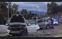 scontro frontale a cagliari quattro feriti grave un giovane