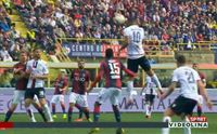 bologna cagliari joao pedro cerca il pareggio di testa davanti a pavoletti