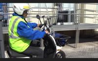 cagliari svolta ecologica la posta arriva con la moto elettrica