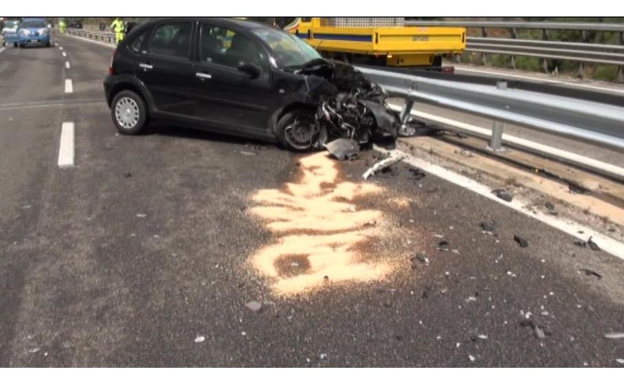 incidente sulla nuoro siniscola muore una insegnante di 51 anni videolina