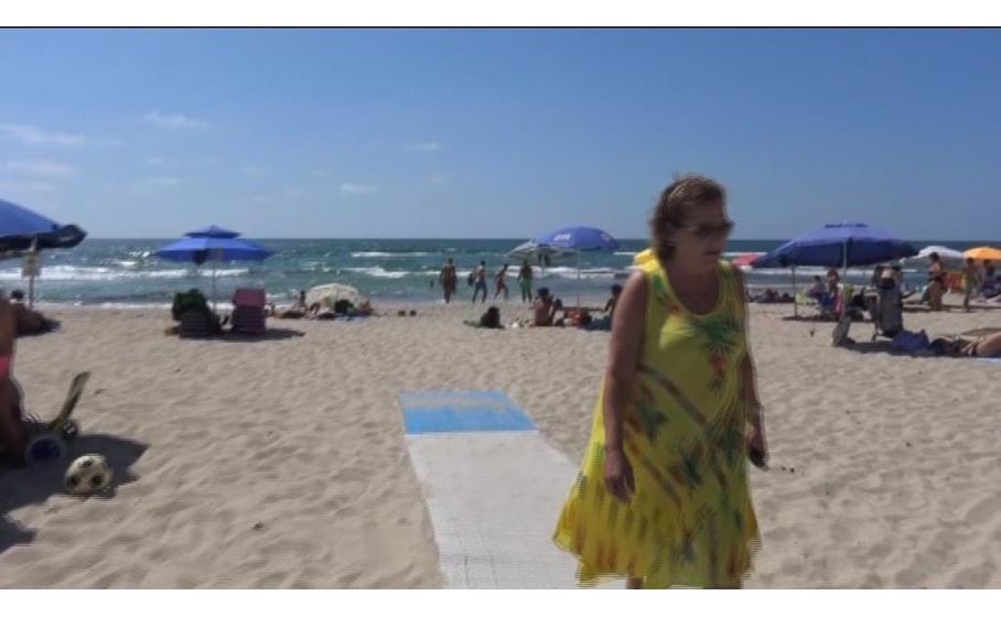 In Spiaggia A Gonnesa Disabile Trascinato Via Con L