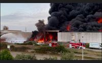 porto torres fuoco nella zona industriale ambiente a rischio