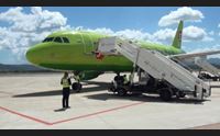 olbia l aeroporto fa il pieno ma la stagione vola tra luci e ombre