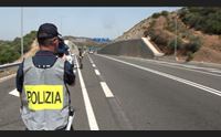 meno vittime della strada nell isola automobilisti troppo distratti