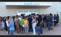 mater olbia migliaia di persone in fila successo dell open day