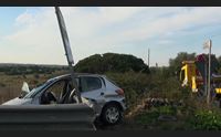 sassari auto contro guardrail muore un 36enne di sorso