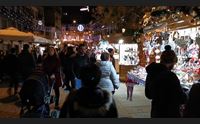 acquisti di natale si spendono le tredicesime quelle sarde fra le pi basse