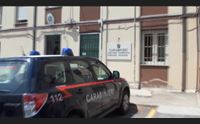 tentato omicidio a bitti giovane fa da paciere e viene accoltellato