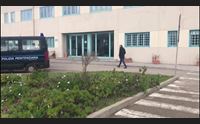 sassari nel carcere arriva il provveditore qui nessuna emergenza