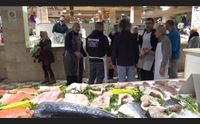 cagliari si ferma il mercato di san benedetto protesta nei box