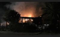 sant antioco notte di fuoco distrutto dalle fiamme un chiosco