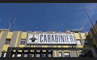 oristano i carabinieri sgominano la banda della droga 12 arresti