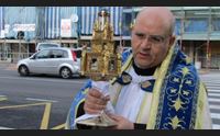 cagliari una piccola lourdes nel quartiere popolare di is mirrionis