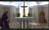 papa francesco ringrazia i giornalisti grazie a voi siamo meno soli