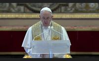 pasqua diversa e di speranza il papa solo uniti supereremo il momento