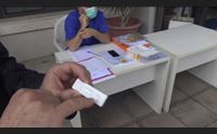 case di riposo e rsa gruppo di lavoro al lavoro per test rapidi e tamponi