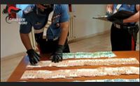 bari sardo donna rapinata i carabinieri trovano denaro rubato e la pistola