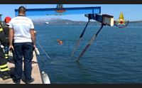 olbia finisce in mare con l auto conducente soccorso in elicottero