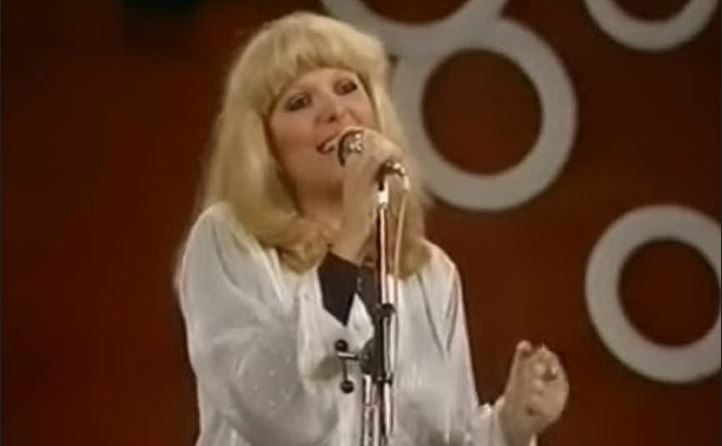 Accaddeoggi 8 Luglio 1955 Nasce Donatella Rettore Videolina